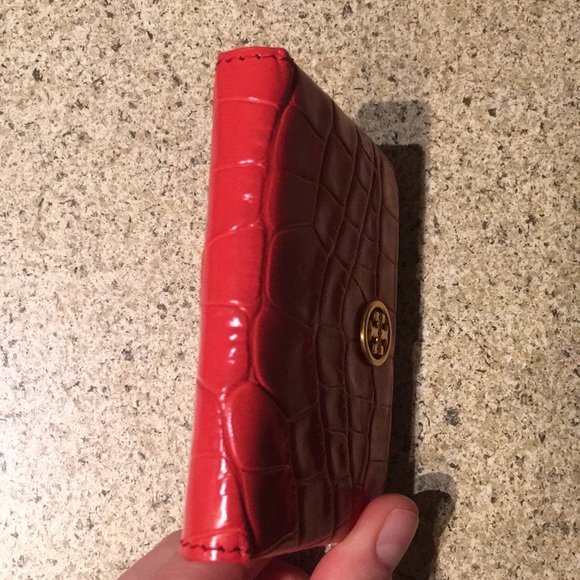 Tory Burch Foldable Card Wallet - Picture 4 of 4